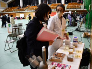 みそ研究者ブース2の画像です