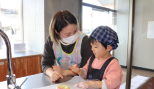 親子参加型ワークショップの画像です