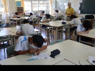 印章彫刻制作体験の様子2