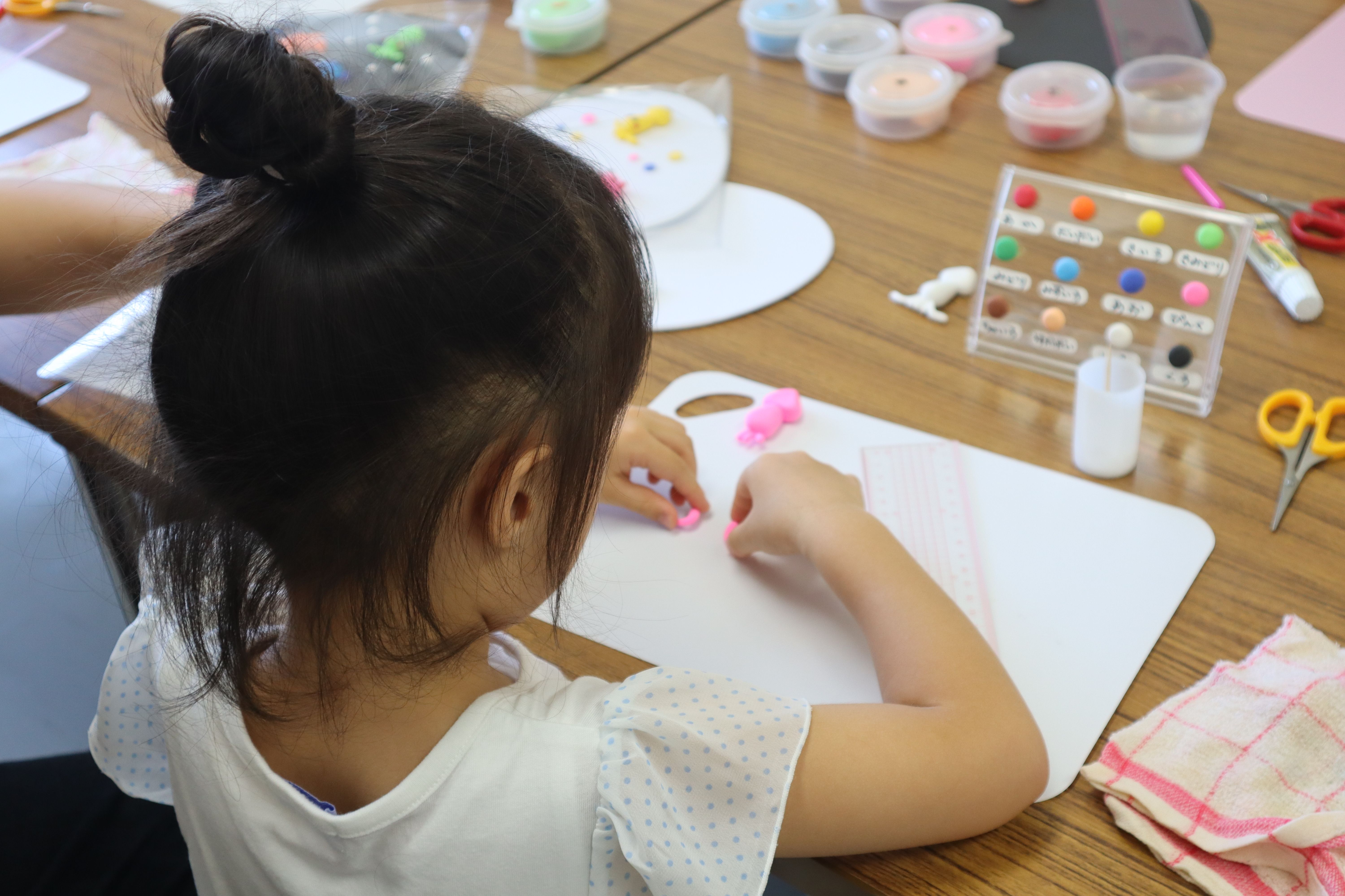 カラフルねんど制作2の画像です