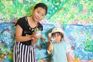 イベントの様子の画像：ガラスのジオラマ