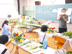 フラワーアレンジメント3の画像です